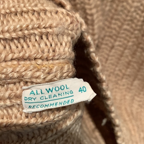 Vintage Holt Renfrew 100% wool sweater - Picture 3 of 5